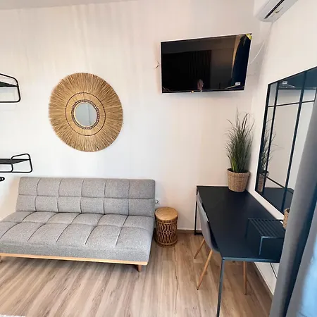 Aeolian Blu 1 * Párosz