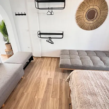 Aeolian Blu 1 * Páros